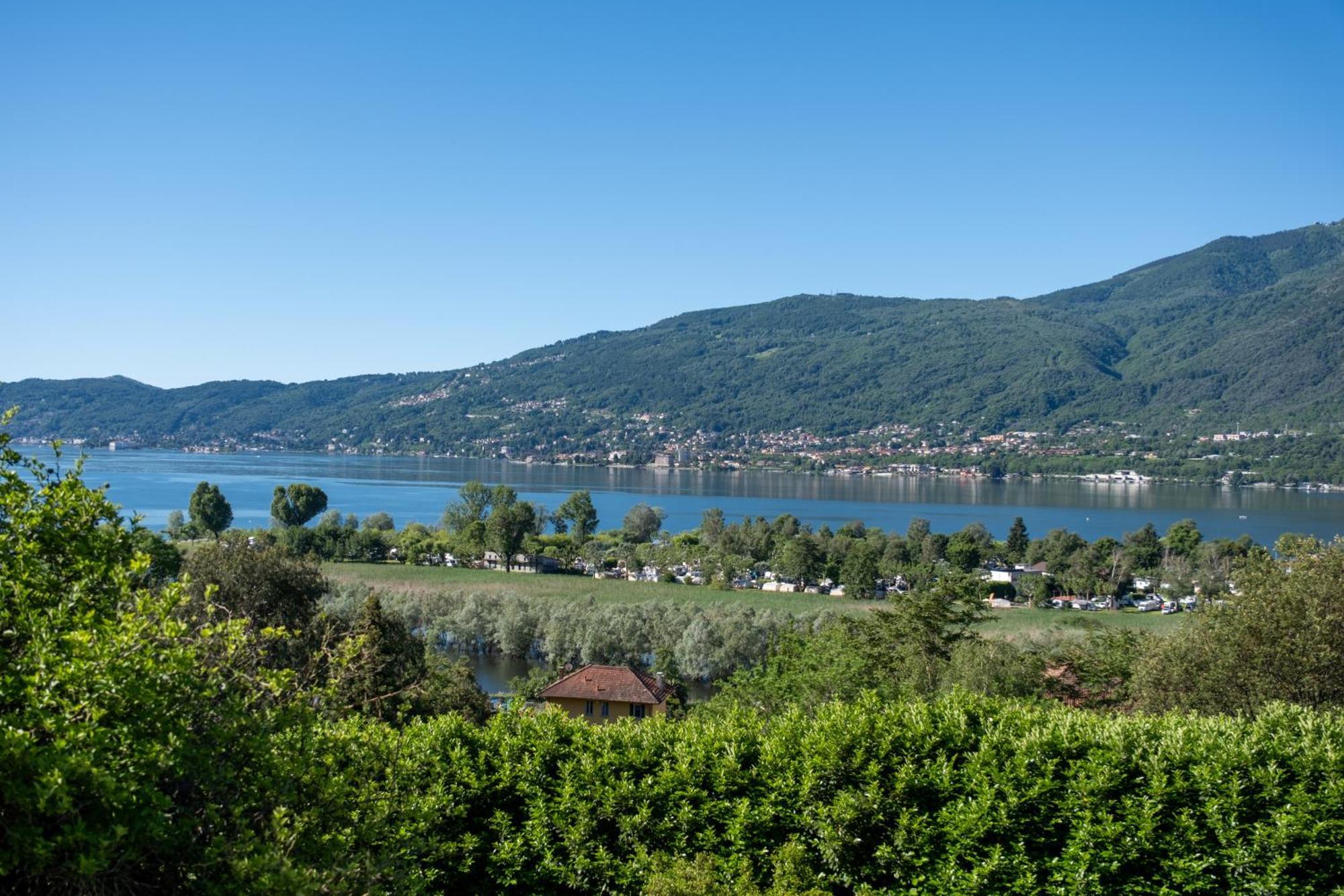 B&B La Lanterna Verbania Exterior foto